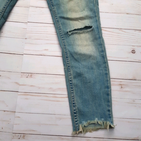 FREE PEOPLE Ripped Crop Skinny Denim Jeans - Picture 4 of 8